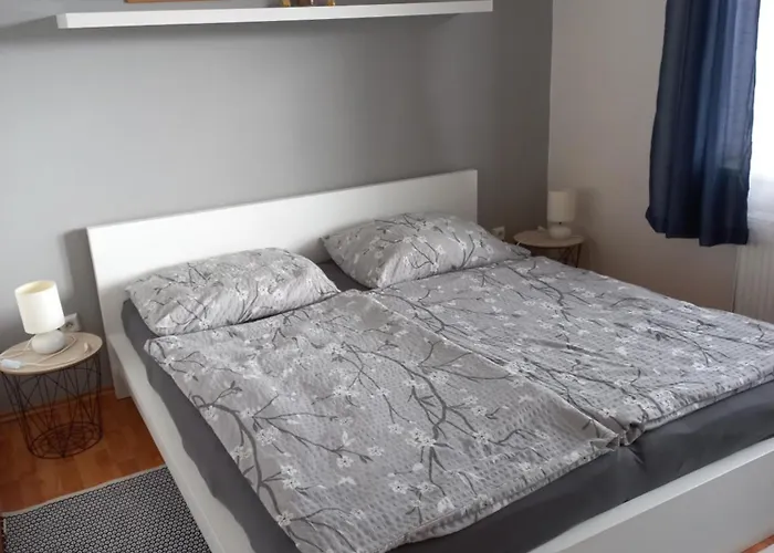 Paradise Apartment *