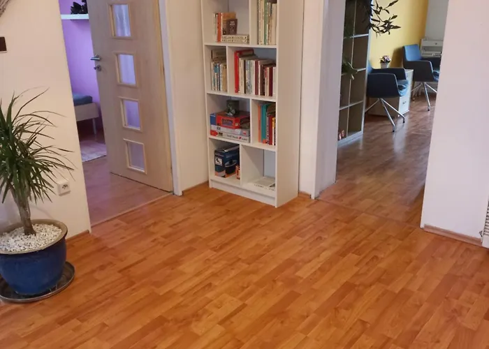 Paradise Apartment *