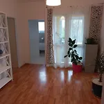 Paradise Apartment *